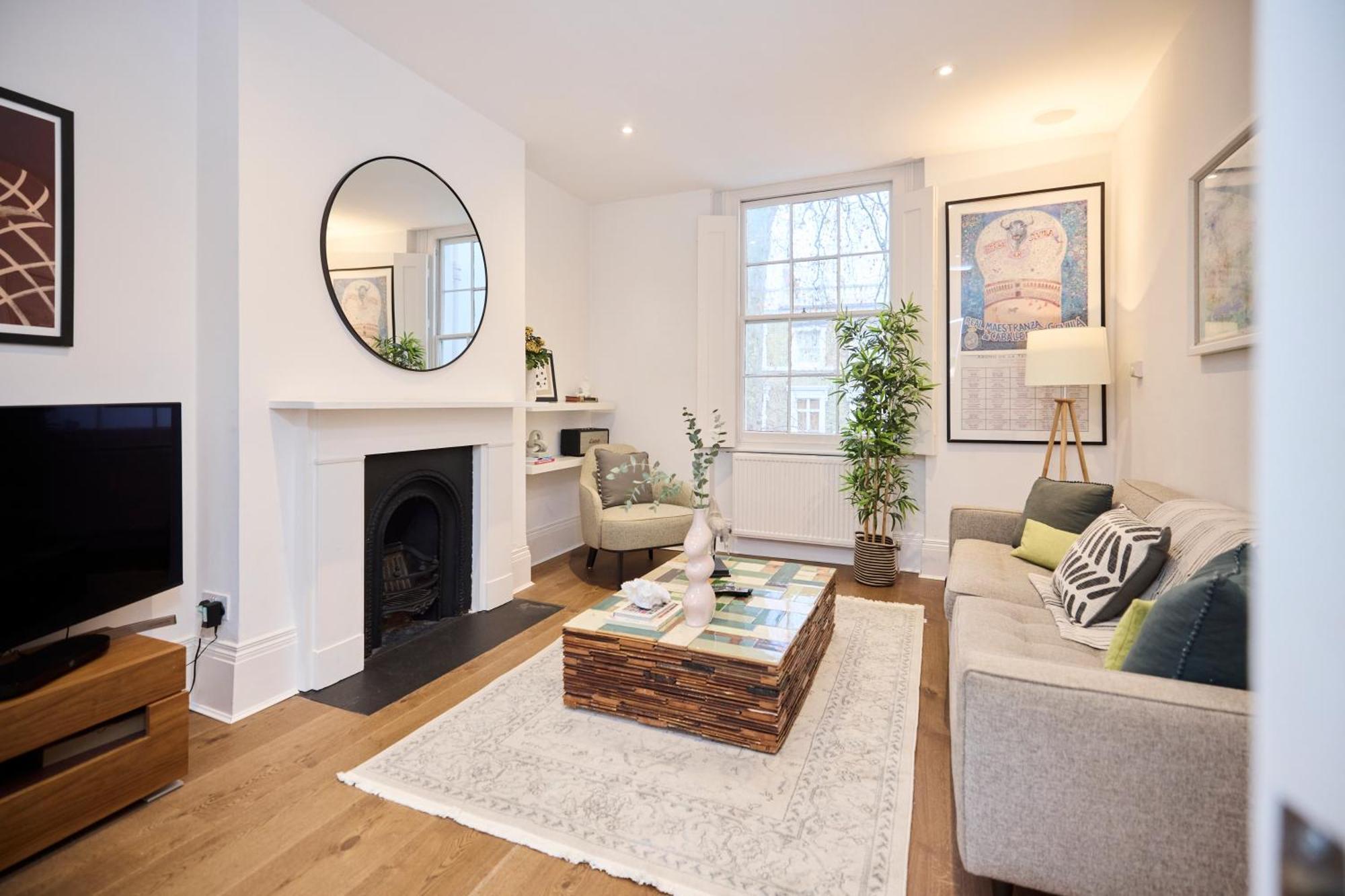 Апартаменты The Chelsea Classic - Splendid 3bdr House With Terrace