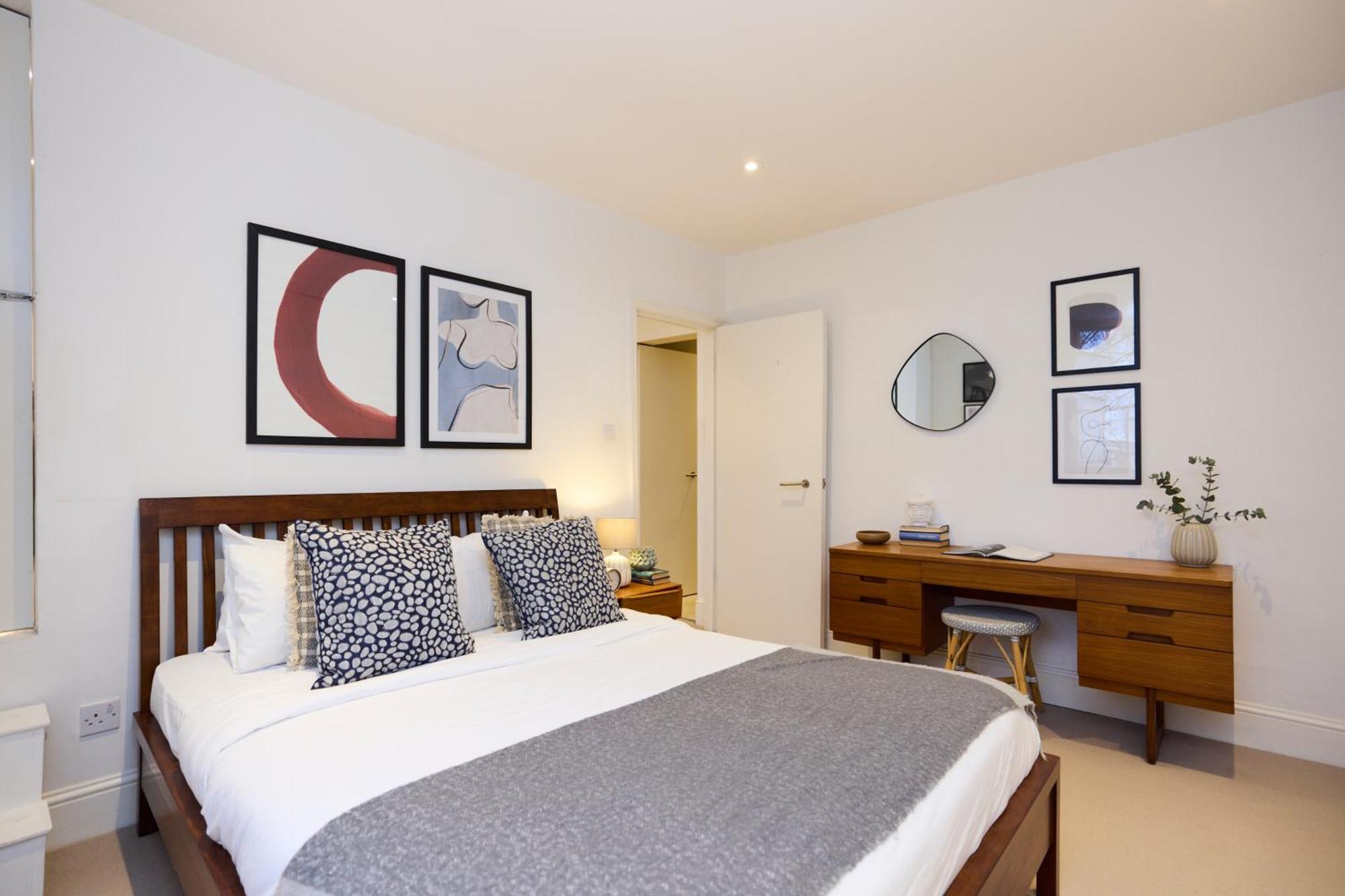 The Chelsea Classic - Splendid 3bdr House With Terrace Апартаменты
